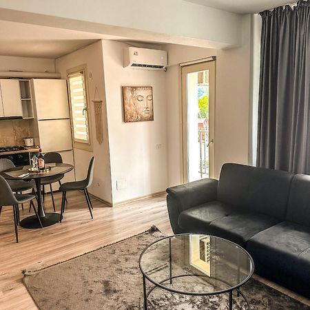 Luxury Bucovina Lägenhet Gura Humorului Exteriör bild